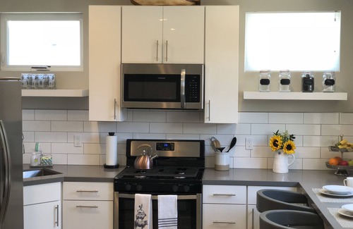 University Heights House | Perfectly located, Modern, custom built casita w/AC & rooftop igloo sunset deck