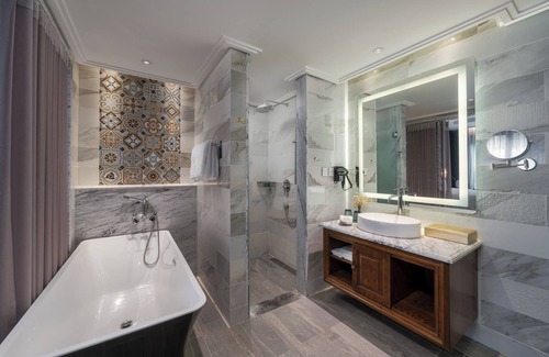 Old Quarter Hotel | Peridot Grand Luxury Boutique Hotel
