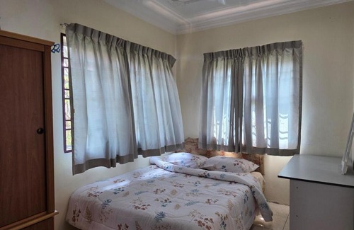 Bandar Seri Iskandar House | Permata Atiey Homestay
