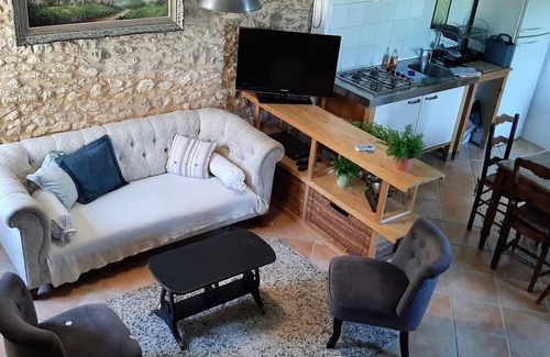 Pressignac-Vicq House | Perrot en Périgord : Charming house with large swimming pool