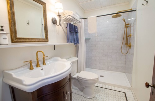 Potsdam Hotel | Pert House