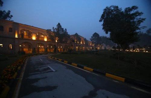 Peshawar Hotel | Peshawar Barracks Hotel Estb-1867
