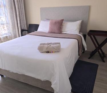 Ermelo Apartment | Peshline Guest House Unit 2