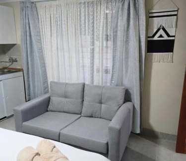 Ermelo House | Peshline Guest House Unit 0
