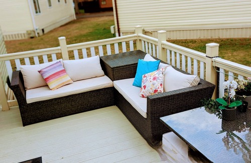 York House | PET FRIENDLY COSY ACCOMMODATION WITH PRIVATE HOT TUB 9 MILES FROM YORK CENTRE