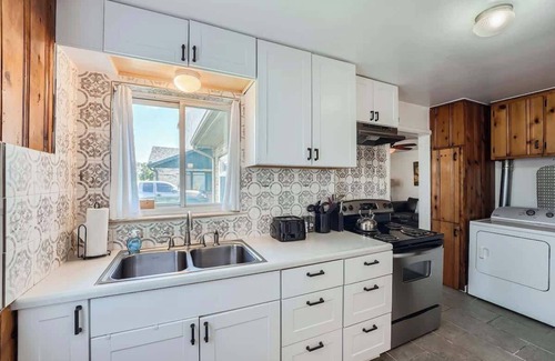 Northeast Park Hill House | Pet-Friendly 3BR Home in Park Hill, Extended Stay