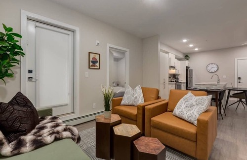 Southwest Calgary Apartment | Pet Friendly Apartment w/Free Underground Parking