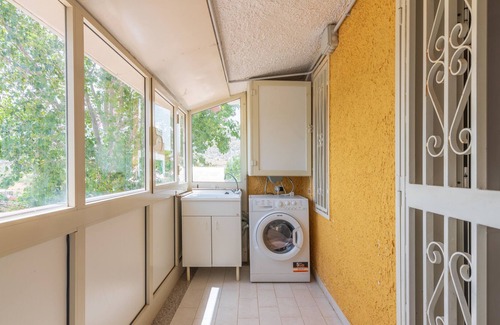 Syracuse Apartment | Pet-Friendly Apartment 'Villa Claudio' with Sea View & Terrace