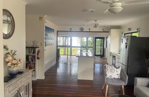 Toogoom House | Pet friendly beachfront home- sleeps 8