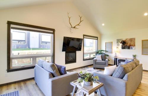 Four Corners House | Pet-Friendly Bozeman Home about 7 Mi to Downtown!