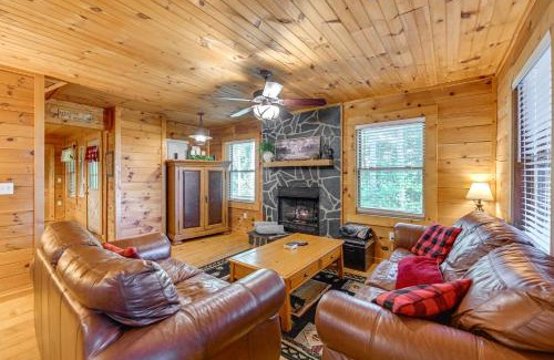Bryson City House | Pet-Friendly Bryson City Cabin with Fire Pit and Deck!