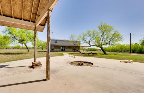 Uvalde House | Pet-Friendly Cabin on 3 Acres 7 Mi to Uvalde!