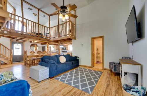 Uvalde House | Pet-Friendly Cabin on 3 Acres 7 Mi to Uvalde!