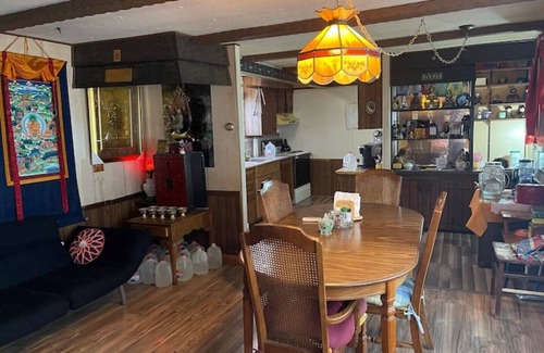 Middleburgh Cabin | Pet friendly cabin 2 bedrooms 2 bathrooms