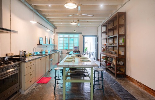 Downtown George Town House | [Pet-Friendly] Charming Heritage House Georgetown