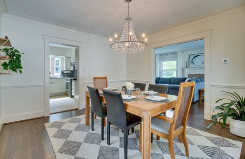 Roselawn Finance Cottage | Pet-Friendly Cincinnati Retreat w/Hot Tub