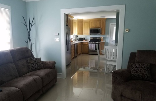 Berlin Cottage | Pet Friendly - Close to Berlin, Assateague Island Parks and Ocean City Beaches.