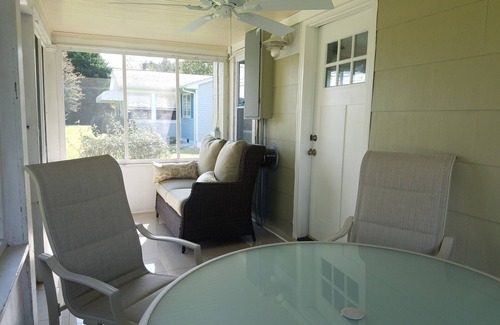 Berlin Cottage | Pet Friendly - Close to Berlin, Assateague Island Parks and Ocean City Beaches.