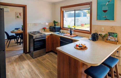Normanville House | Pet Friendly Coastal Village Getaway - perfect for couples or small families