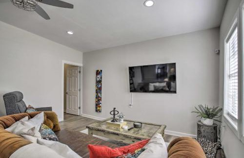 Tomball House | Pet-Friendly Cottage, 3 Blocks to Main St!