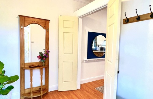Blaxland House | Pet friendly cottage in lower blue mountains