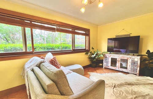 Blaxland House | Pet friendly cottage in lower blue mountains