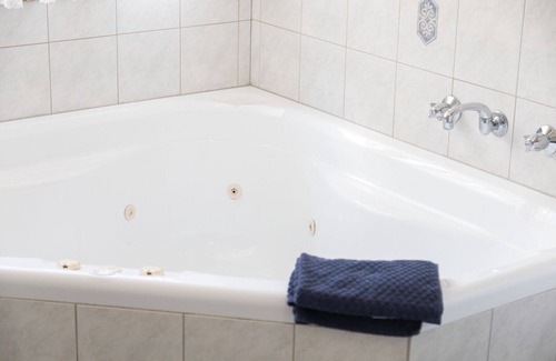 Worrolong Bed & Breakfast | PET FRIENDLY COTTAGES - COLLIE COTTAGE- 4 STAR SELF CONTAINED COTTAGES