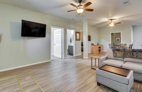 Fulton Apartment | Pet-Friendly Downtown Fulton Apt with Smart TV!