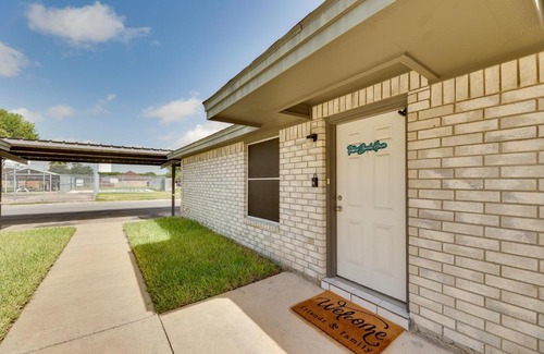Edinburg Apartment | Pet-Friendly Edinburg Apartment with Pool Access!