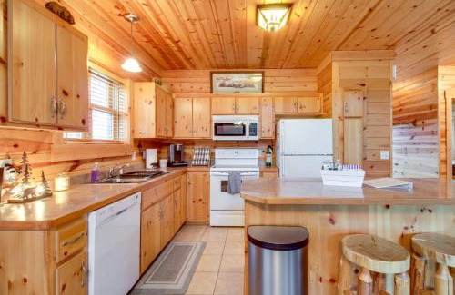 Garrison House | Pet-Friendly Garrison Retreat