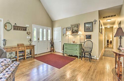 Pine Bush House | Pet-Friendly Grand Pine Bush Retreat on 2 Acres!