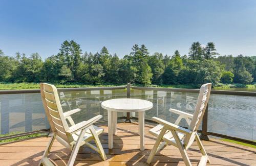 Hancock House | Pet-Friendly Hancock Home on the Delaware River!