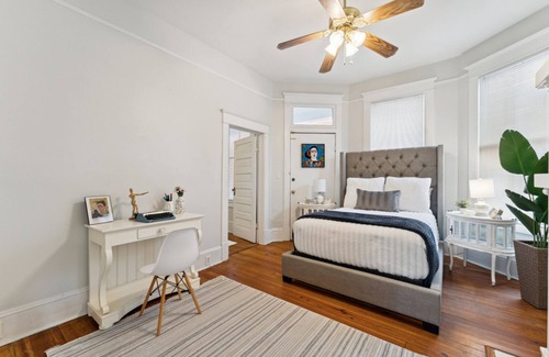 Metropolitan Condo | Pet Friendly, Heart of Starland District Charmer w/ Parking by Lucky Savannah