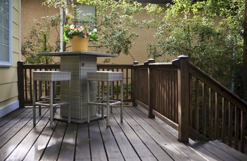 Historic District House | Pet Friendly Historic Downtown Bungalow with Fenced In Yard!