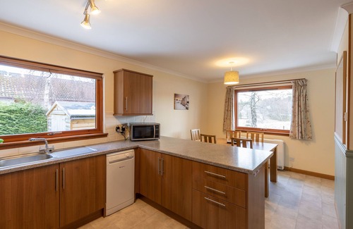 Kingussie Cottage | Pet-friendly holiday home in the quiet hamlet of Drumguish
