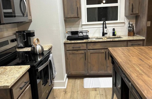 San Angelo House | Pet friendly Holiday by the Concho Red