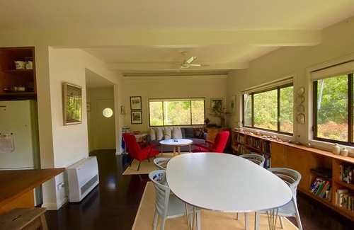 South Durras House | Pet friendly home in South Durras