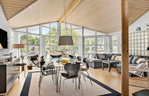 Hvalpsund House | Pet friendly home in Farsø with WiFi