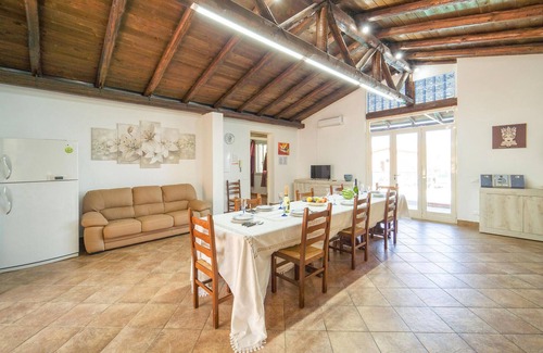 Trabia House | Pet friendly home in Trabia -PA-