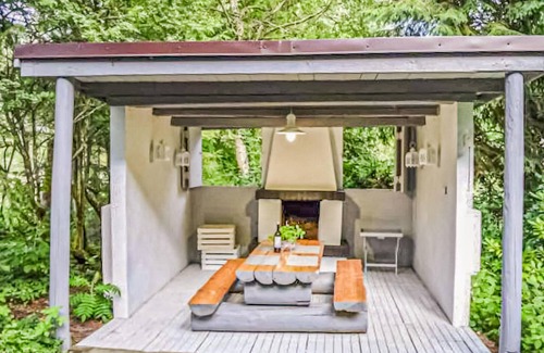 Sarbsk House | Pet friendly home in Sasino with sauna
