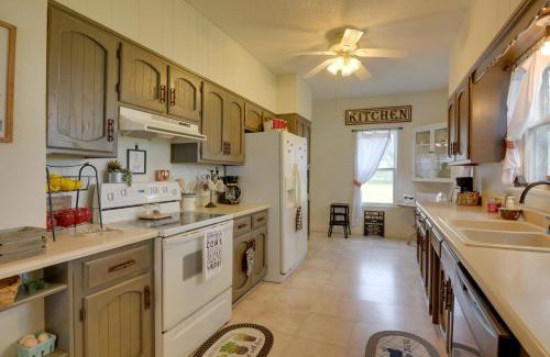Sheldon House | Pet-Friendly Home Patio and Yard in Sheldon