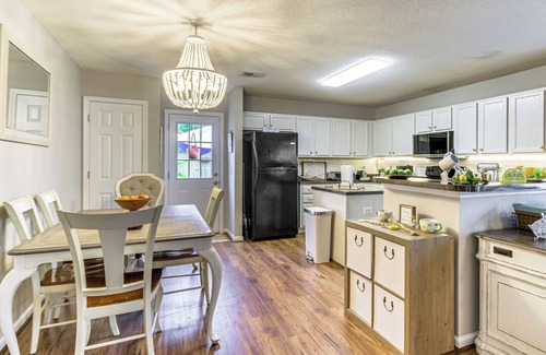 Lexington House | Pet-Friendly Home w/Yard & Fireplace in Lexington