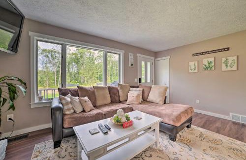 Johannesburg House | Pet-Friendly Home with Hot Tub in Northern Michigan!