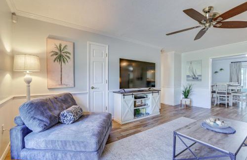 Shore Acre Heights House | Pet-Friendly Home with Heated Pool in Bradenton