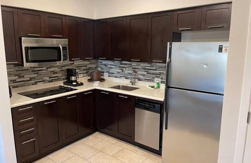 Celebration Apartment | Pet friendly hotel aprt on Celebration Pl. 2bdr