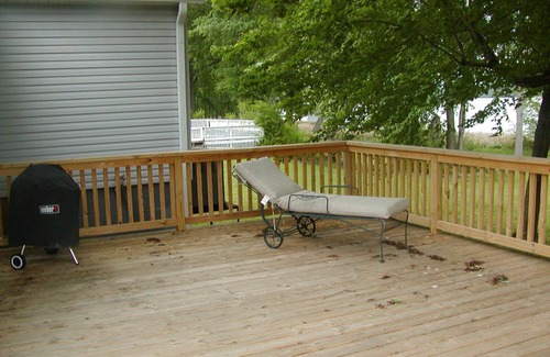 Guntersville Cottage | Pet Friendly! Lakefront Cottage