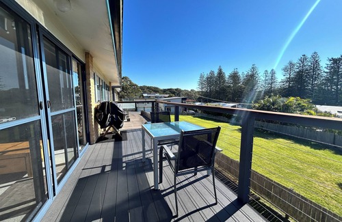 Black Head House | Pet Friendly, Magnificent Ocean Views, A minutes' Easy Stroll To The Beach