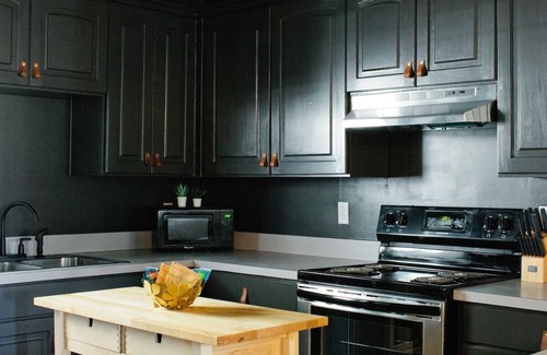 Millbrook House | Pet Friendly Main St Property with Pool-Sleeps 22