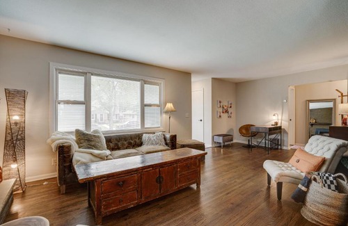 Southwest Minneapolis House | Pet-Friendly Minneapolis Home about 8 Mi to Downtown!