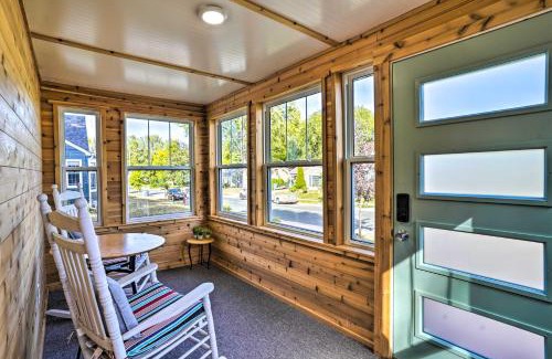Southwest Minneapolis House | Pet-Friendly Minneapolis Home about 6 Mi to Dtwn!